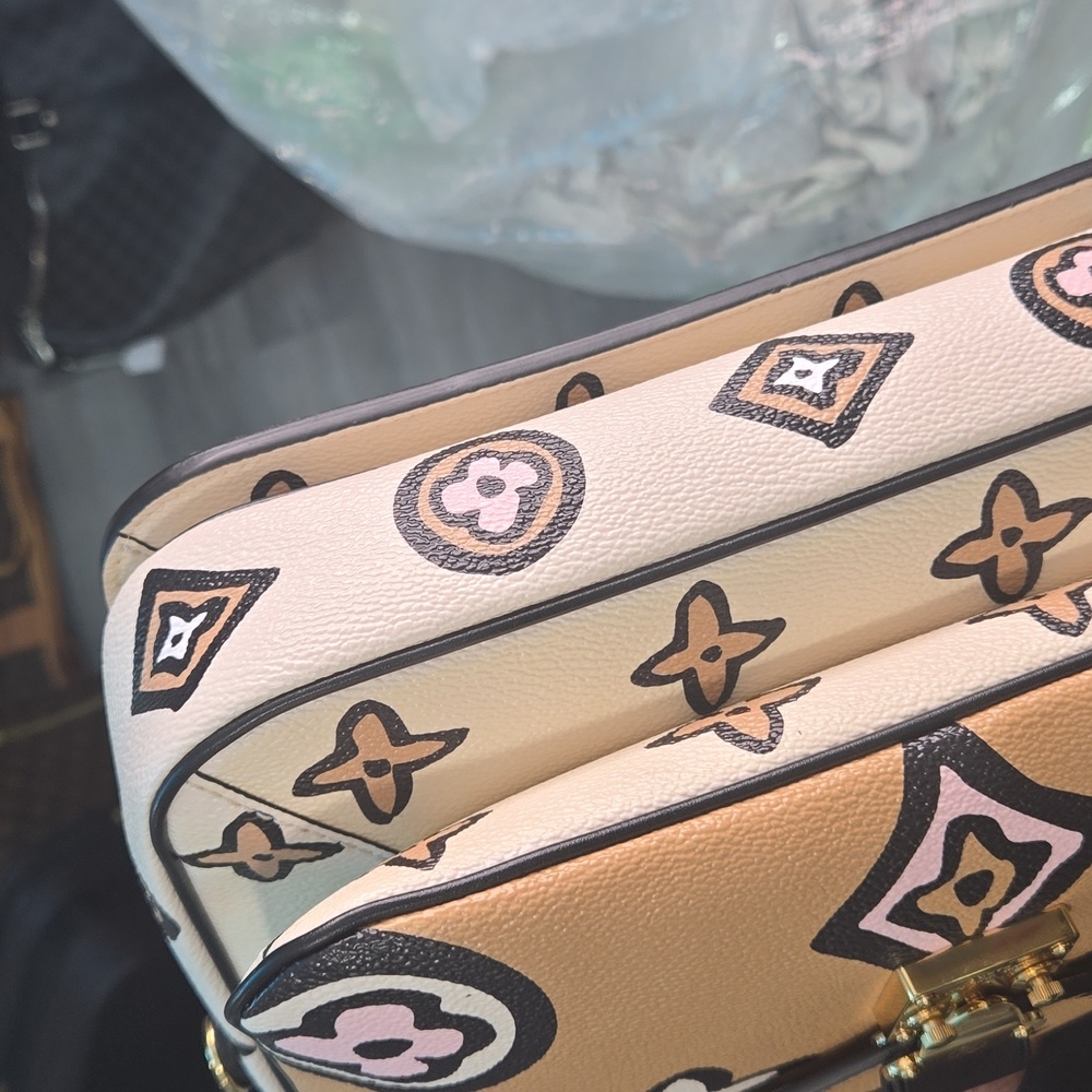 Louis Vuitton Pochette metis shoulder bag - Picture 6 of 12